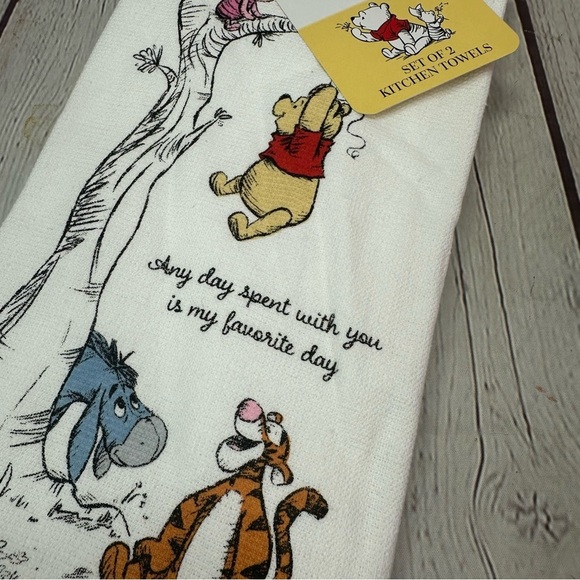 NWT Disney Winnie the Pooh tigger eeyore piglet 2pc cotton kitchen Towel - Picture 2 of 7